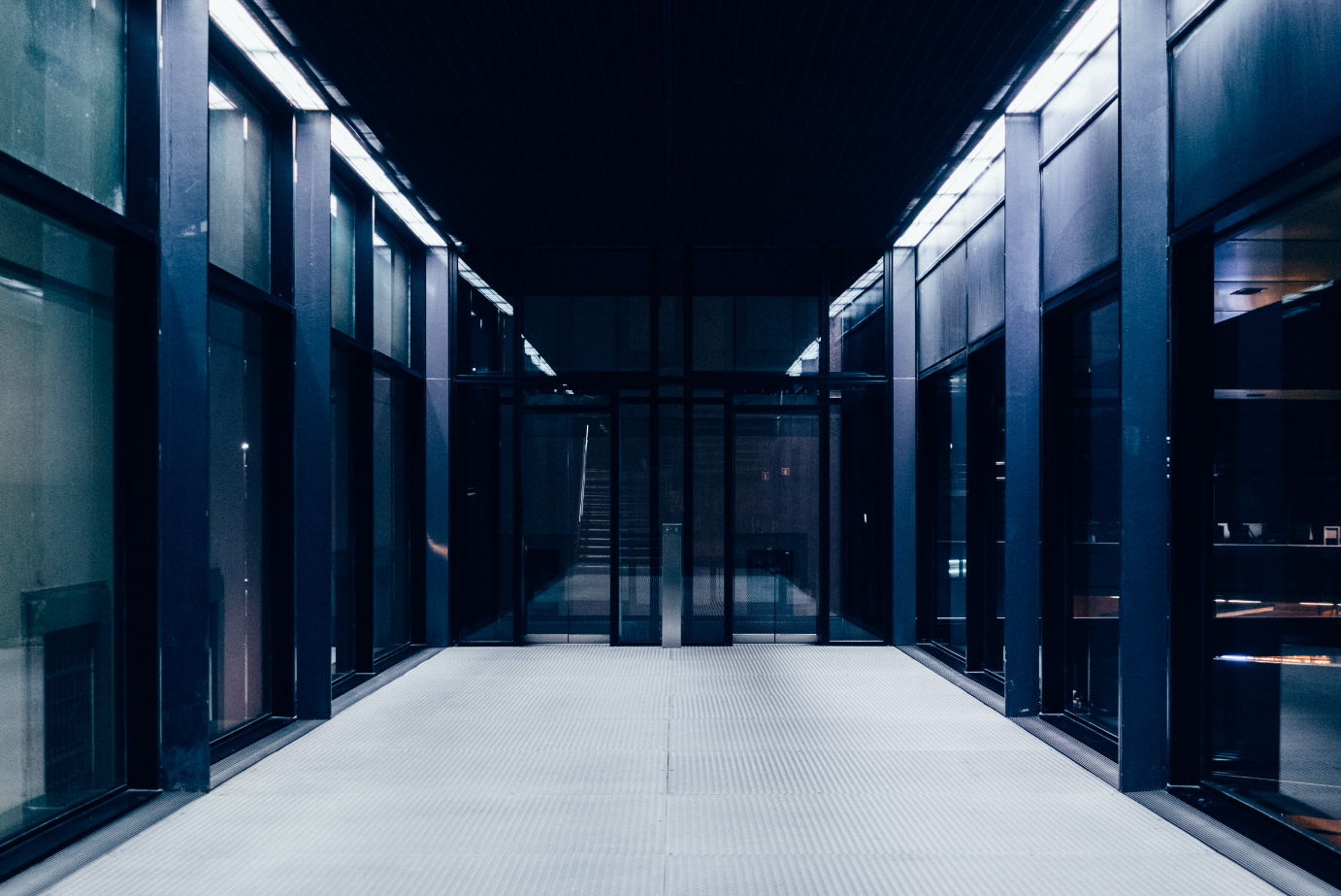 Execution stack diagram: AWS regions and liquidity paths